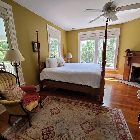 The Camellia Rose Inn- King Room- Inspiration Gainesville Exterior foto