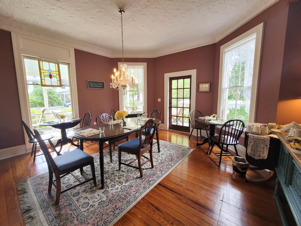 The Camellia Rose Inn- King Room- Inspiration Gainesville Exterior foto